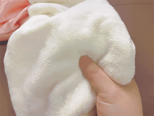 10分钟轻松养成女明星「绸缎发」新葡京洗完头自然风干还是吹干好？(图7)