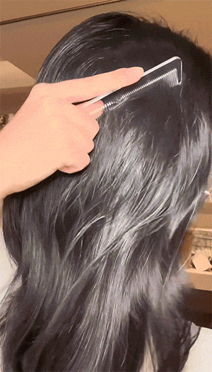 10分钟轻松养成女明星「绸缎发」新葡京洗完头自然风干还是吹干好？(图15)